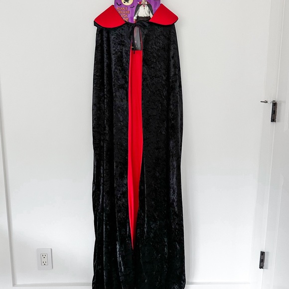 NWT | Adult Deluxe Black Cape | Red Collar and Lining | 60” length (151 cm) - Picture 1 of 8